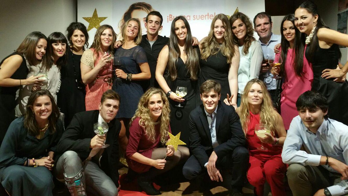 davidseco1's tweet photo. En el @dock Fiesta despedida de @crisarazu San Francisco le espera, diseño y elaboracion by @arandasainz una artista http://t.co/mEsHg602ab