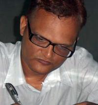 संविधानको शल्यक्रिया : सिद्धान्त सही, अन्तरवस्तु कमजोर shar.es/17v4Gq