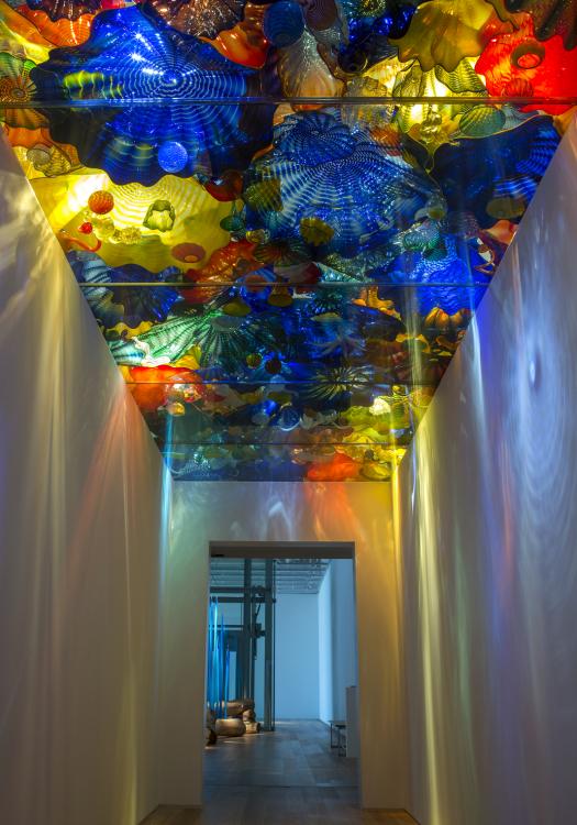 \"Happy birthday to glass artist Dale Chihuly, born on this day in 1941!\" 