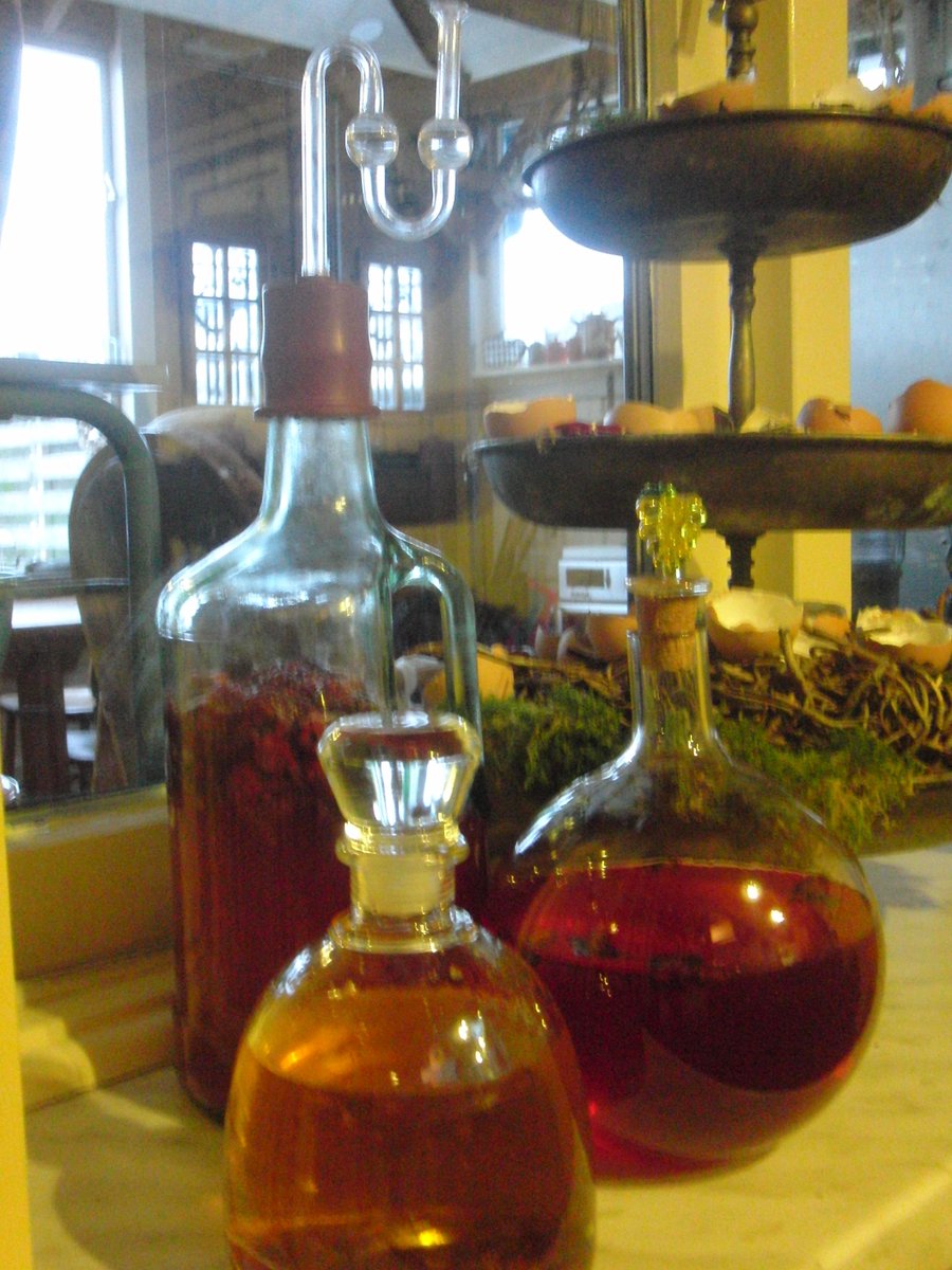 Je eigen vruchtenwijn maken, 14 oktober  Roden
Meer dan een leuke hobby.Informatie...? delandskeuken.nl
Welkom