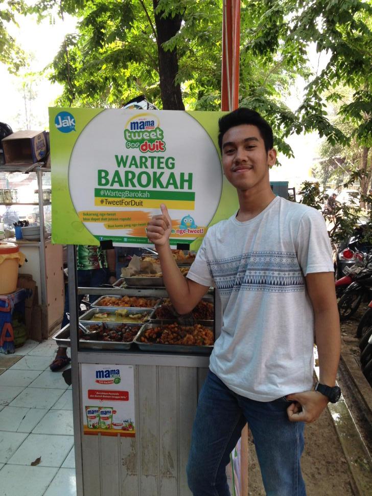 lunch with my friend #wartegbarokah #tweetforduit @101jakfm <a href="/MAMA_indonesia/">MAMA Indonesia</a> mantap