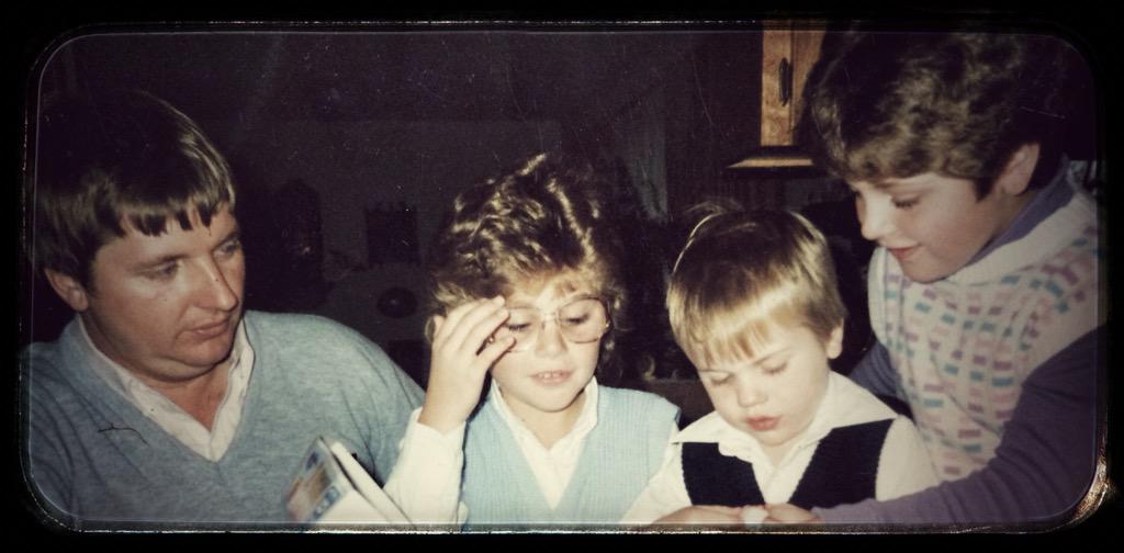 matthewmaus's tweet photo. Another Sept 20 has gone by. 22 yrs ago my siblings&amp;I lost our dad 2cancer @ the age of 39 He is missed #cancersucks http://t.co/cGlSILV5Db