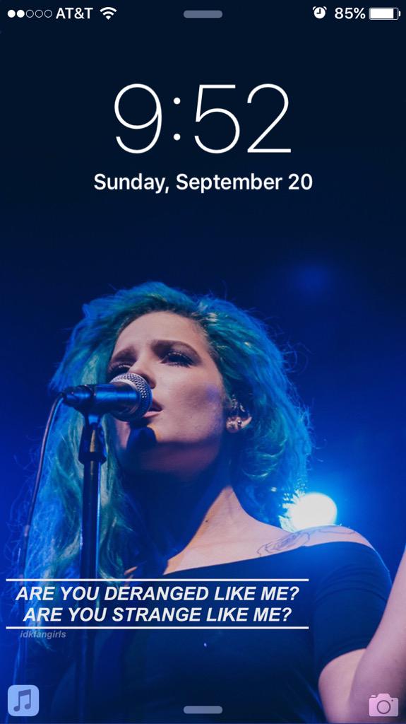 IdkFangirls tweet picture