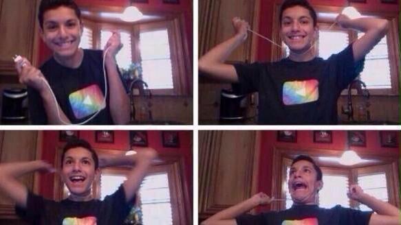 myfootitchess's tweet photo. @MagconUpdatesMx eso espero .... Eso espero ✌️ #CashIsLife http://t.co/4cGzVs4TNo