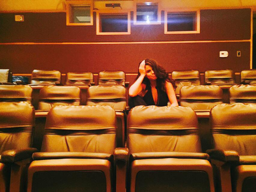 DanielS_CAP's tweet image. Took the cutest photo of @SelGomezCAP at the movies.