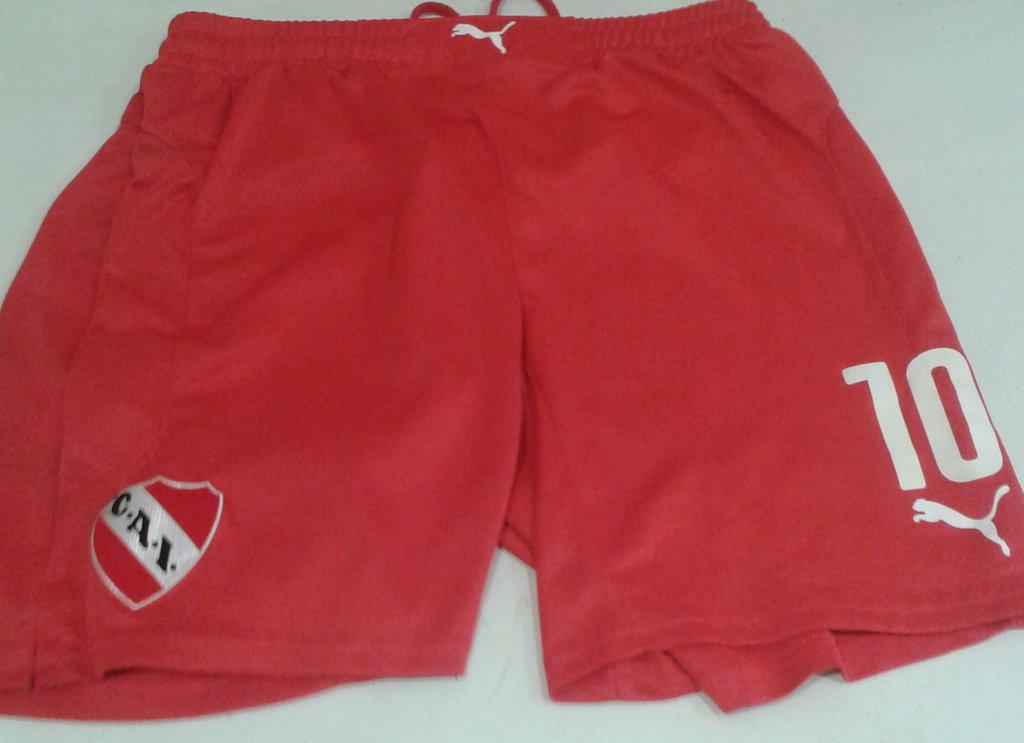 FutbolPermitido's tweet photo. RT Seguinos y participa x short de @Cebo_Rodriguez escribiendo a #FutbolPermitidof25 @AlinaMoine @nachogoano http://t.co/MfbJ62yjXV