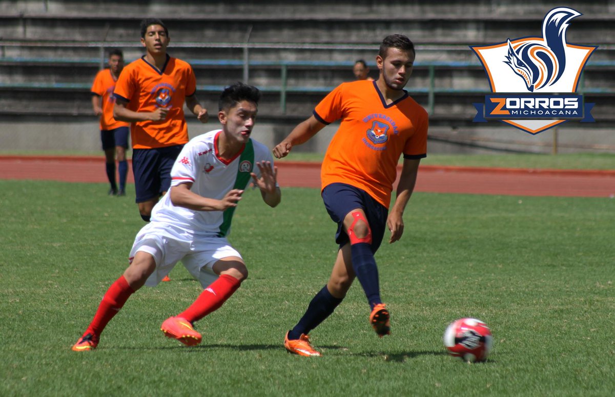 FcZorros's tweet photo. Parte de lo que se vivió en el Estadio Venustiano Carranza J6 #LNT @segundadivfmf @KappaMx @CDChimalhuacan #michoacán http://t.co/q2348ROsc2