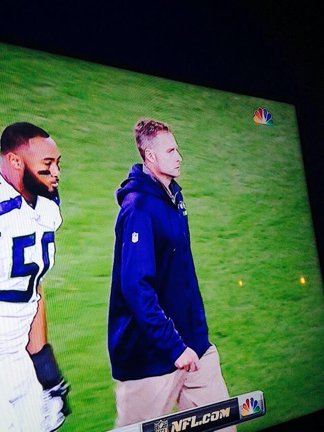 GeeScottSr's tweet photo. My man walking KJ Wright off the field has WAY too much Sunscreen on his face.. #SunProtected http://t.co/RkO1wqBB1L