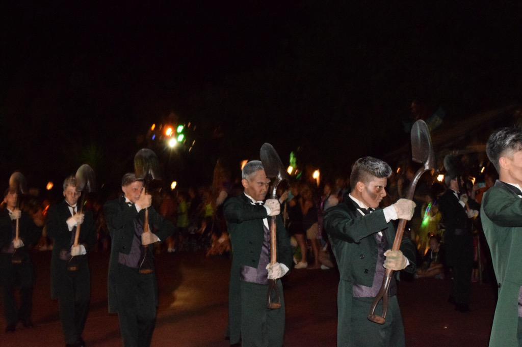 inukenpi_WDW's tweet photo. Boo To You Halloween Parade
ホーンテッドマンションのパートがとっても素敵😍
舞踏会のシーンを再現したダンサーさんたちのパフォーマンスは必見です
#MNSSHP #NotSoScary http://t.co/HraSOg84Hv