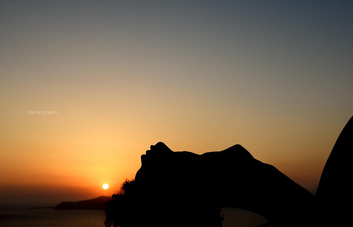 danialgowans's tweet photo. #santorini #silhouette #afro #fro #ebonybabes #ebony #models #swirltime @NudeEbonies @Ebony_IvoryLove @EbonyIvory69 http://t.co/pdicEH2Ksu