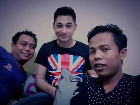 Viola2795's tweet photo. Trio julit nich 
Support Irwan Di AMIawards http://t.co/18vr6vIM5s