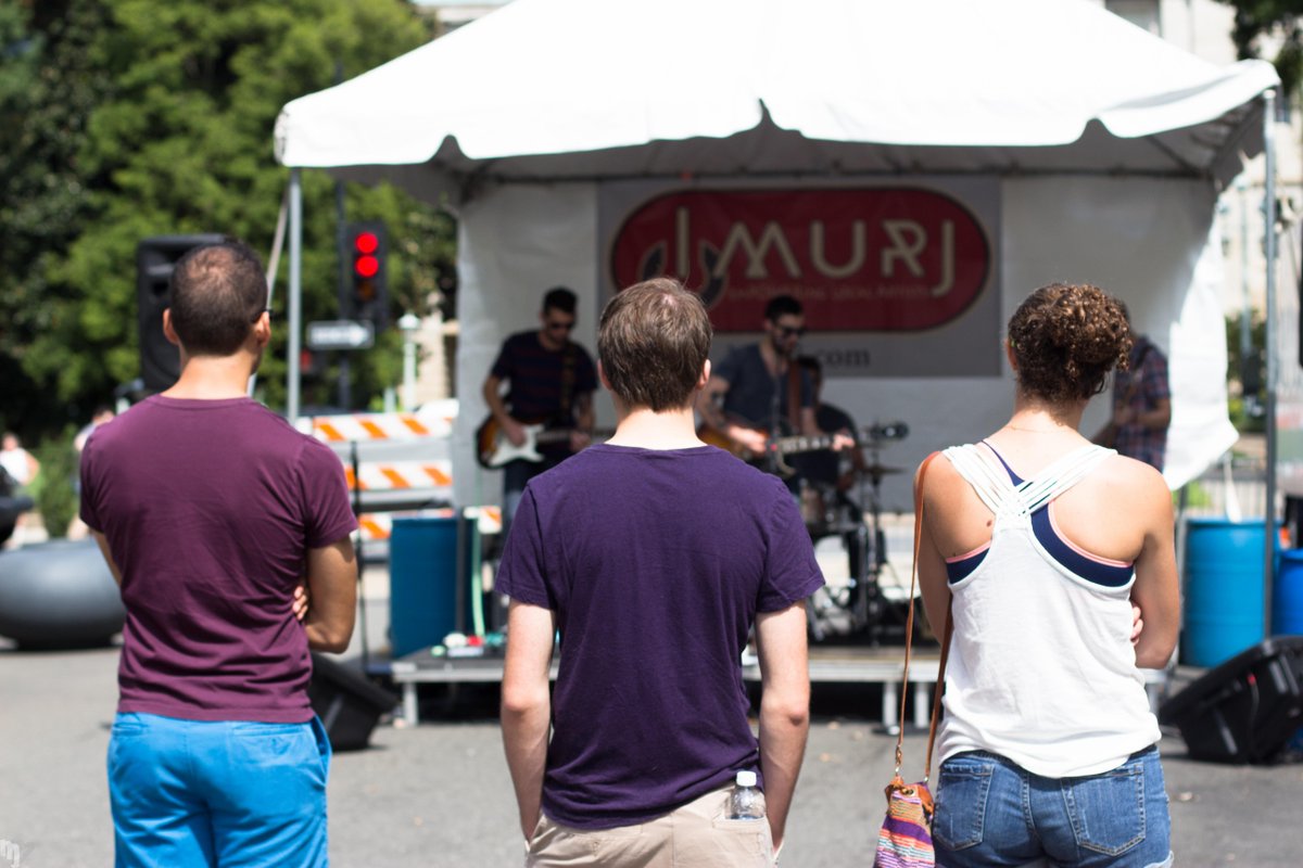 ManojWolfpack's tweet image. Three Musketeers mesmerized by the music ! #sparkcon #sparkconx #SparkXPhotoComp #manojwolfpack #mj