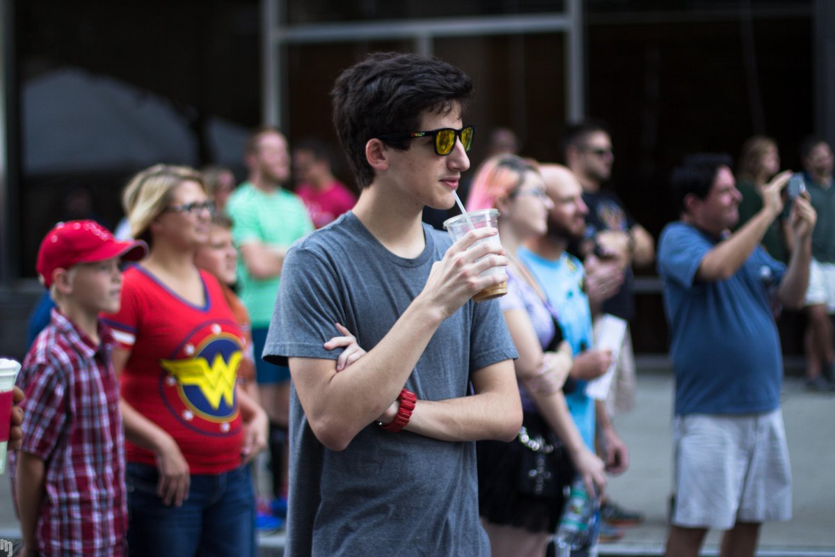 ManojWolfpack's tweet image. Chill out with a drink @SPARKconner #SparkXPhotoComp #sparkcon #sparkconx #manojwolfpack #mj #raleigh #Chilling