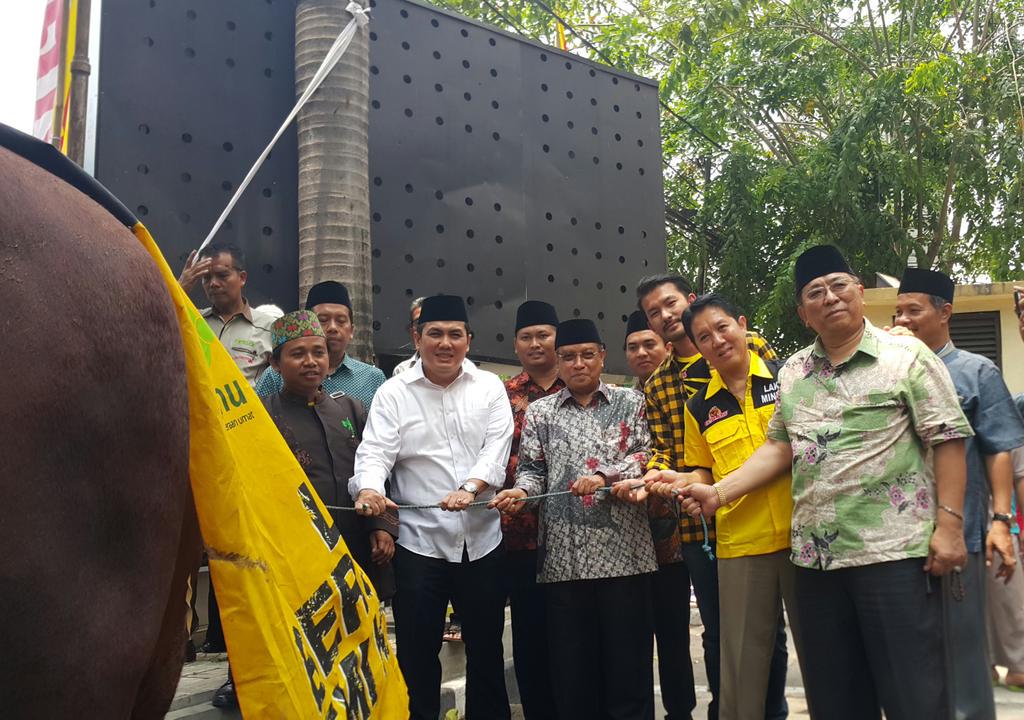 Penyerahan sapi qurban dr ExtraJoss kpd PBNU dlm rangka Qurban 1 Milyar Extra Joss