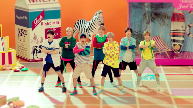 immeeeem's tweet photo. แก๊งค์อนุบาลหมีน้อยในวันนั้นโตเป็นหนุ่มแล้วนาจา >.,<
#GOT7 #MAD #니가하면 http://t.co/h5MQNG4bsS