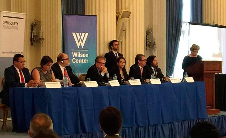 LaTribunahn's tweet photo. Honduras será sede de foro democrático centroamericano ► http://t.co/Jra4YwaGzA http://t.co/4xaLOnJb1K