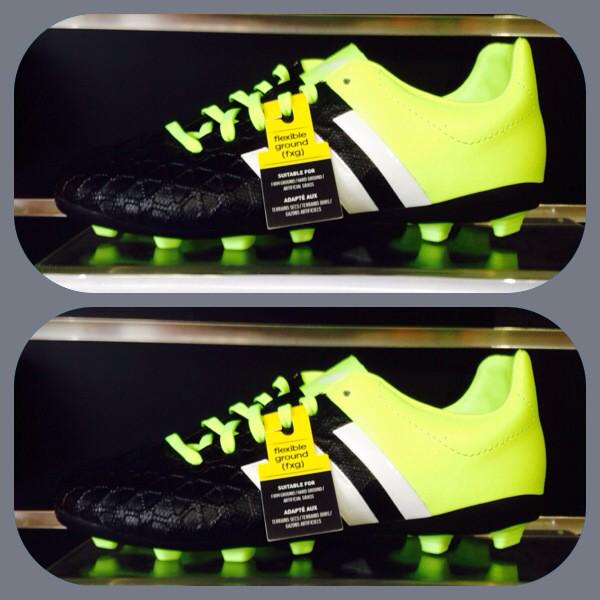 ball_futbols's tweet photo. Jaunākie adidas buči! Gan bērniem, gan pieaugušajiem! #indoor #turf #FG/AG http://t.co/XNMjUN3Ux9