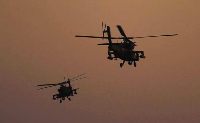ndtv's tweet photo. Contracts for purchase of 15 Chinook and 22 Apache helicopters from Boeing signed: Government #ModiInUSA http://t.co/kRxglDbioC