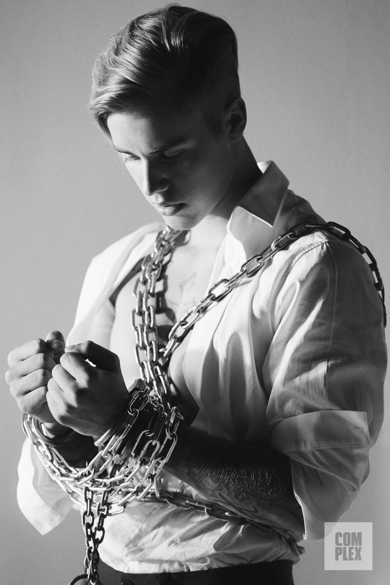 ComplexMusic's tweet photo. .@justinbieber on moving in with @selenagomez as a teen: "It was a marriage kind of thing." http://t.co/Vl7v5IFc5B http://t.co/A07Cw0PXmy