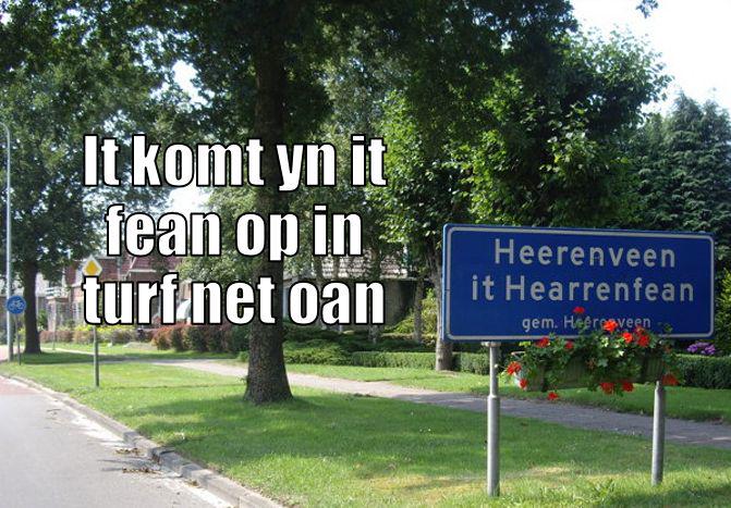 FryskeSechjes's tweet photo. It komt yn it fean op in turf net oan http://t.co/40Qo7JPcuj
