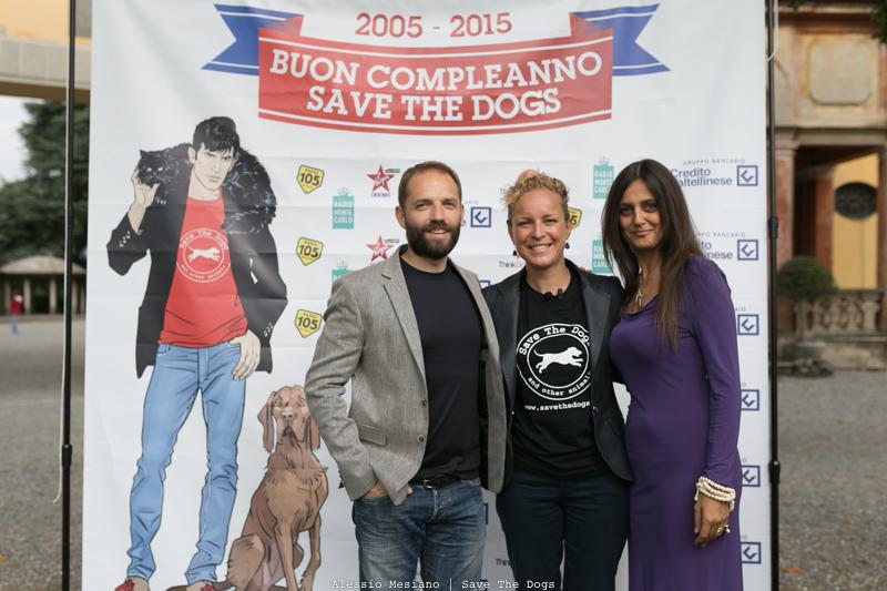 sara_turetta's tweet photo. Oltre 400 persone e 180 #cani ieri alla festa per il decennale di @SavetheDogsSTD. Un successo! #decennaleSTD http://t.co/uLmIVSDxy8