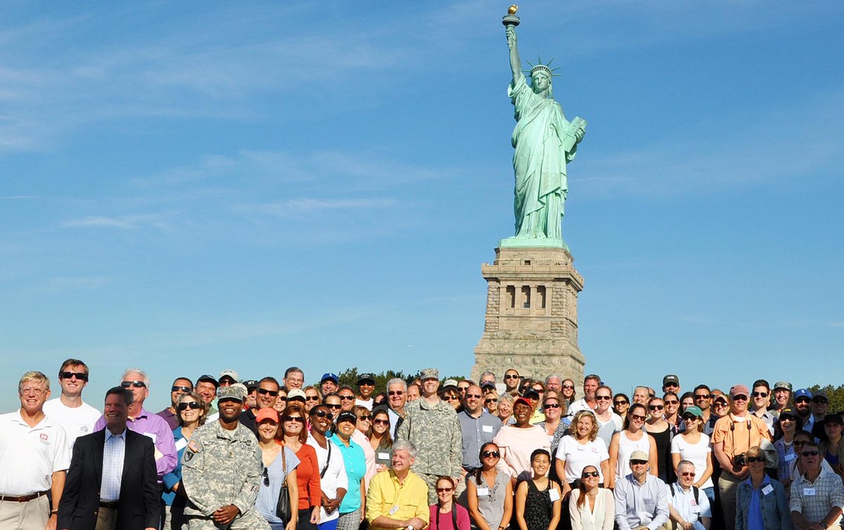 USACE_NY's tweet photo. Our District recently conducted an inspection of NY Harbor for stakeholders: http://t.co/AJpgeTnYm5 #USACE #HQUSACE http://t.co/UtIyrUWfhs