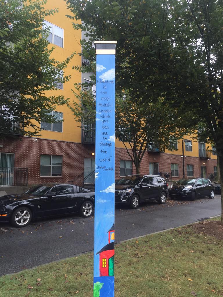 danderson705's tweet photo. Love the reminders of the power of #reading on my run @AtlantaBeltLine @LAIAtlanta #readatl http://t.co/pQsXYDlUGw