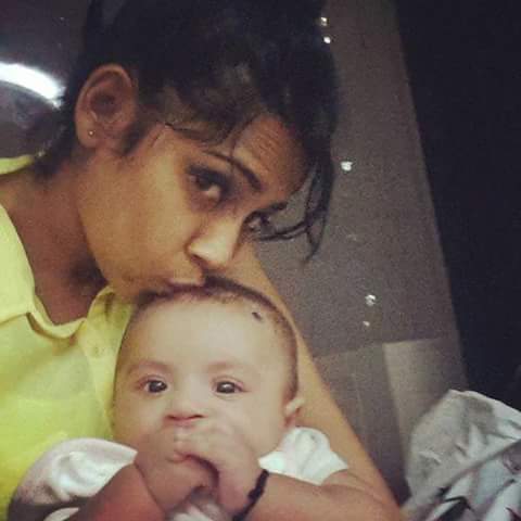 tanhassholic's tweet photo. #2DaysToGoForSKBDay #SKBDayWeek @snehakapoorski
Cutnesss http://t.co/UjzdVsjMQb