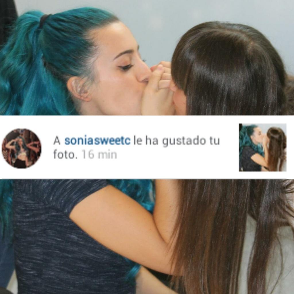 SWTCPalencia's tweet photo. Ayer mi pequeña @SoniaSweetC me dio mg a nuestra foto.
Millones de gracias ay♥♥♥ http://t.co/RzUsmhsMou