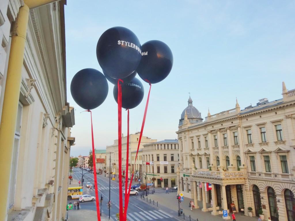 StyleroomLublin's tweet photo. Wspominamy nasze pierwsze urodziny <3
http://t.co/JyA0THbhwY
#styleroom #lublin #birhday #fashion http://t.co/djPJy2jDNS