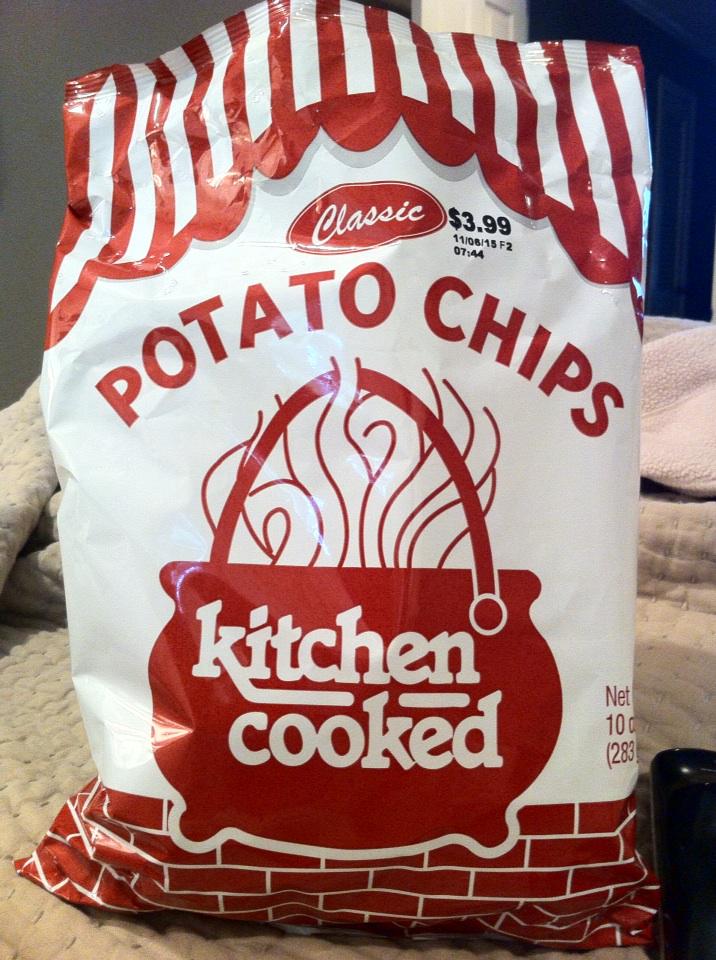 Dusty98682918's tweet photo. Best potato chips in the world #kitchencooked #Illinois #childhood http://t.co/7nqiW7pxaV