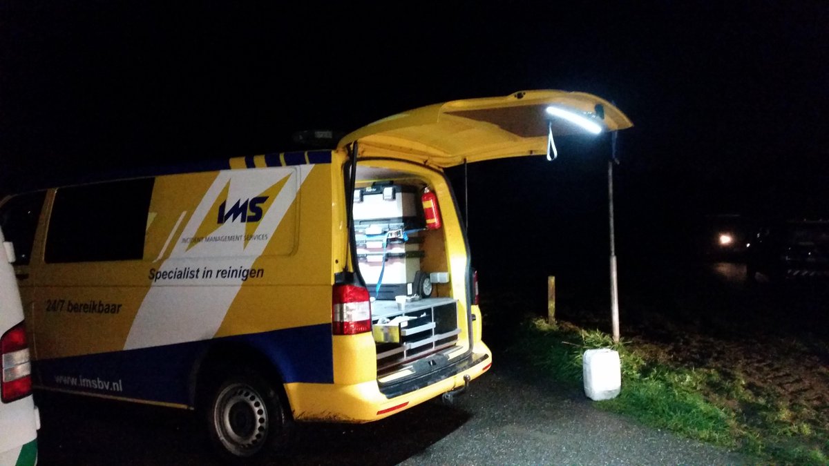 IMS_GDM's tweet photo. Vorige week heeft @IMS_GDM in samenwerking met de brandweer en @WilchemBV een XTC-dumping veiliggesteld en afgevoerd. http://t.co/5ZnLvGMtXE