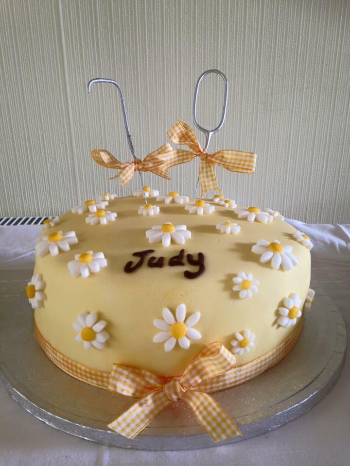 AmyWafflez's tweet photo. @asda #asdabaking Very proud of this cake I made for my mum's special birthday x http://t.co/yaIvKtqma6