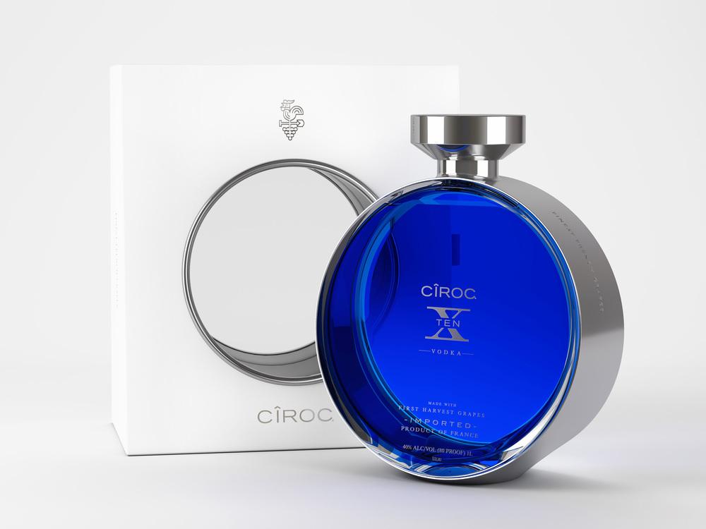 Storm_DFX's tweet photo. Limited edition @Ciroc X vodka from @DiageoGB. Wow. #retail via @TheDieline http://t.co/9uBLNkSWM6
