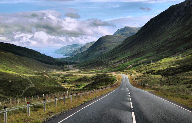 FreedomtogoLV's tweet photo. Take the high road to the Highlands for the perfect UK motorhome holiday http://t.co/6u5sfPqIjh  @DailyMirror http://t.co/UmjNW6cwSb