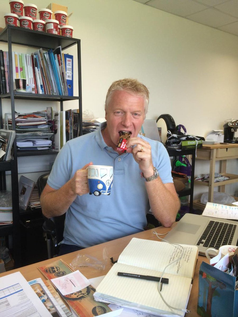 phatpastyco's tweet photo. Enjoying a @thanksforfranks granola bar #thanksforfranks #yummy #glutenfree http://t.co/15dg9ppUqS