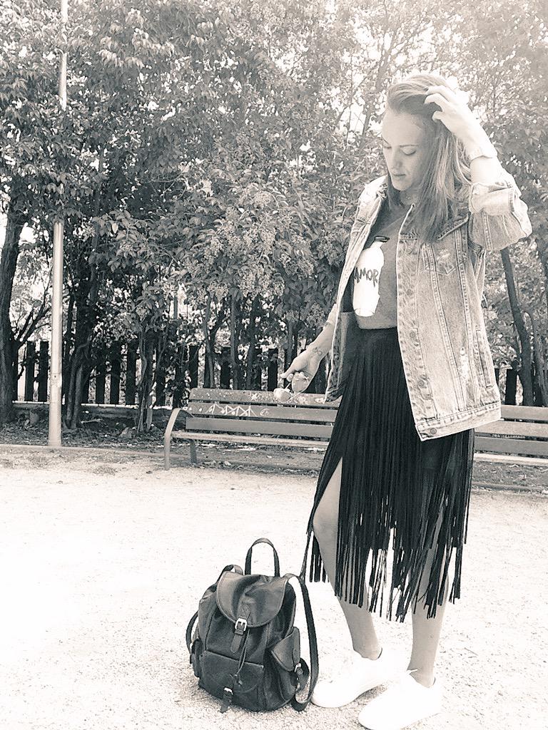 claudia_J_J's tweet photo. Una de las primeras, comienzos de @LoverssTV by @Chenoaoficial #AmorEnBotella http://t.co/OFTxuw1Z1T