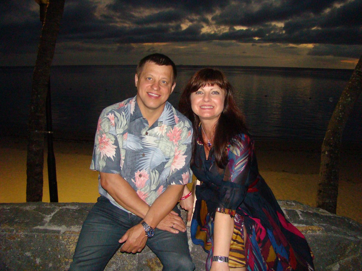 vlata1960's tweet photo. @MaddenMJ Мatt привет!  Рад тебя видеть Как ты сейчас живешь? Бывая в США  вспоминаем тебя. Пиши vlata21@rambler.ru http://t.co/MhRrgU4M67