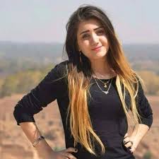 لآني أحببتك💖ِ بالوقت الذي كنتُ فيه رافضٌ للحب تماما " آحببتكِ آكثر " "~ [♥]