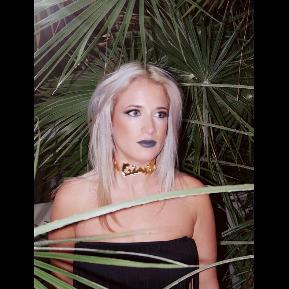 native_london's tweet photo. #mondayblues I think not! 🌴 #scrollchoker #choker #model #palm #Gold #perspex #jewellery #nativeldn #photobynative http://t.co/mgRFbGsl0N