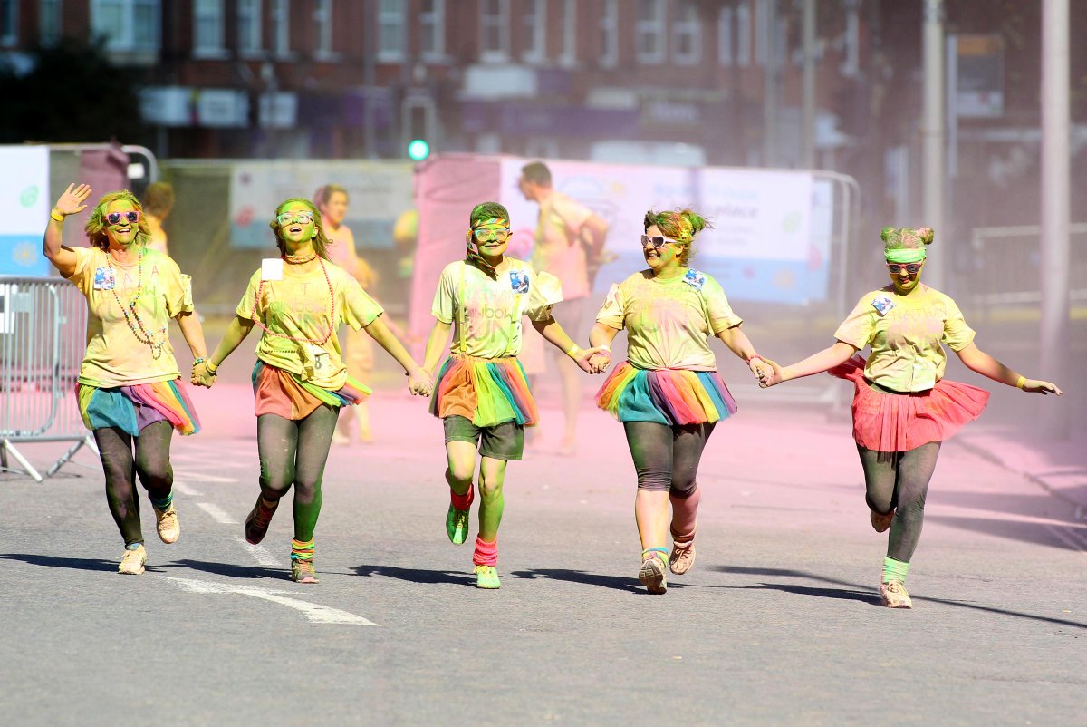 dailyecho's tweet photo. Another chance to see Southampton explode with colour @naomiandjack's #RainbowRun: http://t.co/OKXNz6roSN http://t.co/hibFnhdLnA