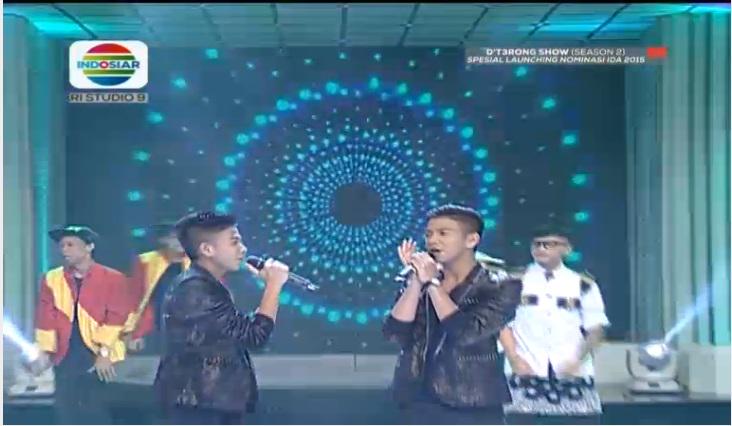 Nonton sekarang ada <a href="/DA2_Rizki/">Rizki 2{R} Real</a> <a href="/DA2_Ridho/">Ridho 2{R}</a> di #DTerongShow lagi nyanyi Lets Have Fun Together