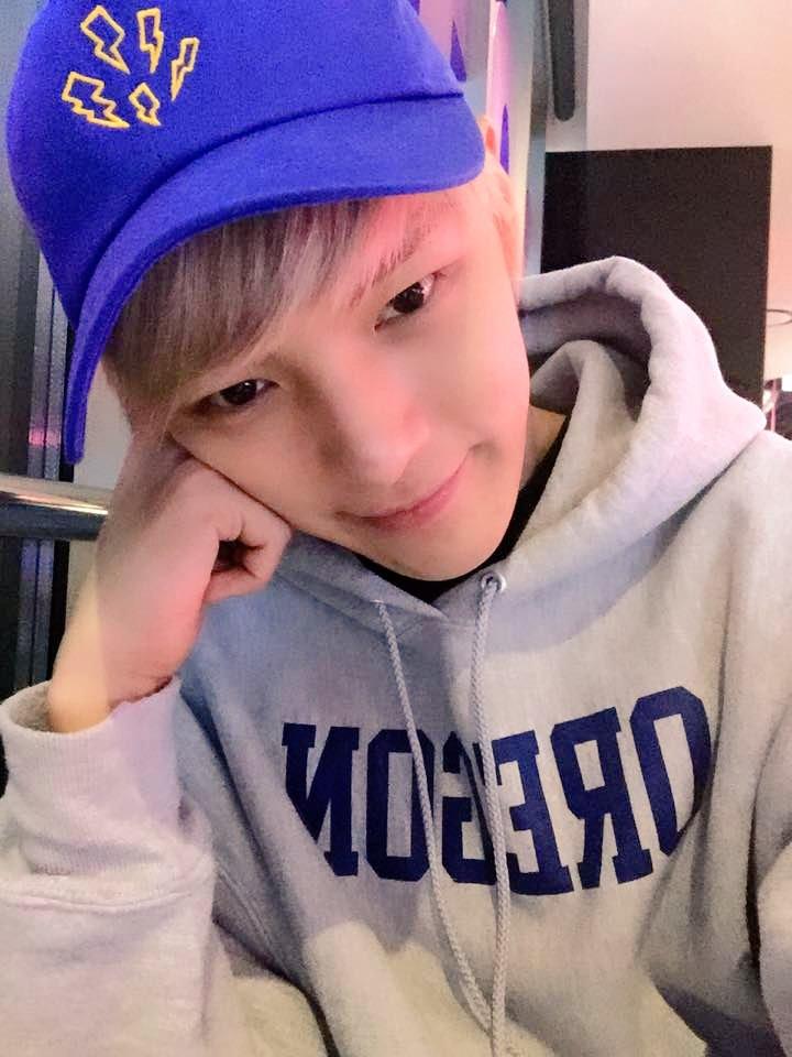 OfficialMONSTAX's tweet photo. [#민혁] 먹고싶은거 다 먹느라 행복한데 아가들도 잘 지내지? 보고싶네 헤헤 #미녘이 http://t.co/rHUoQtx4Ax