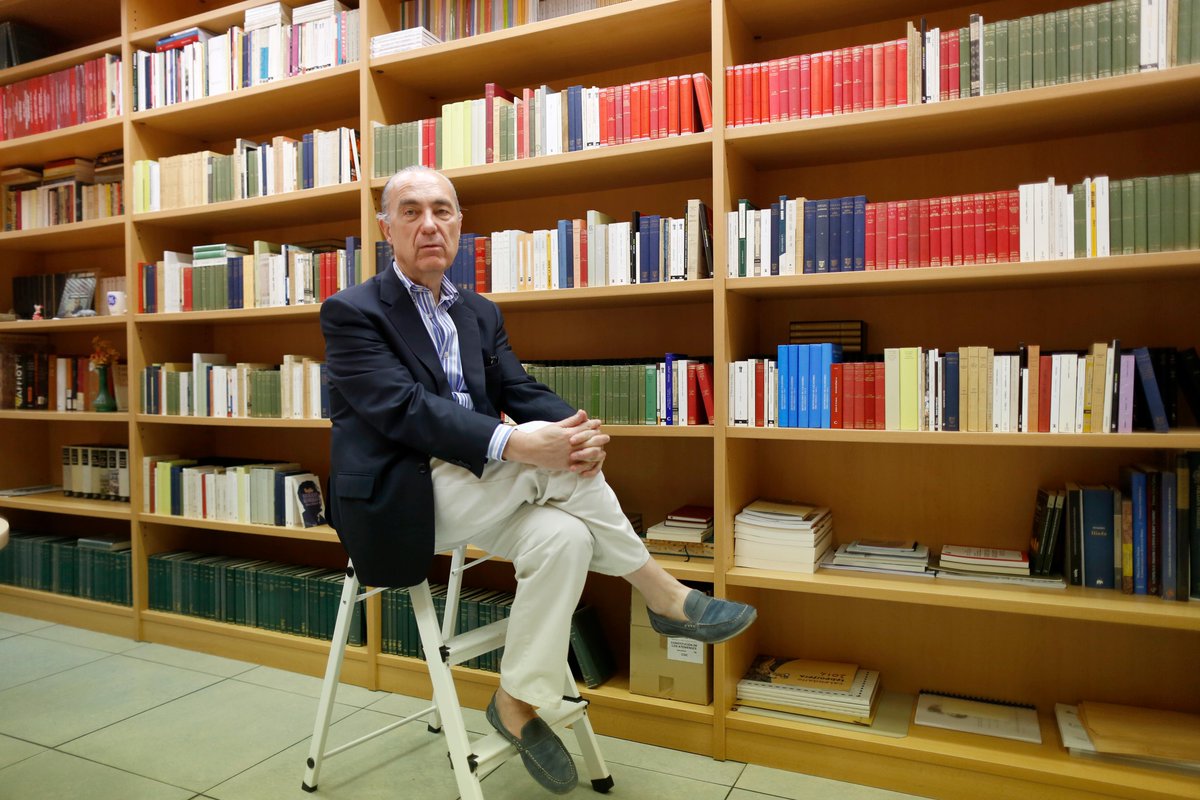 Luis Alberto de Cuenca, premio Nacional de Poesía por su obra 'Cuaderno de vacaciones' cort.as/Xgi6