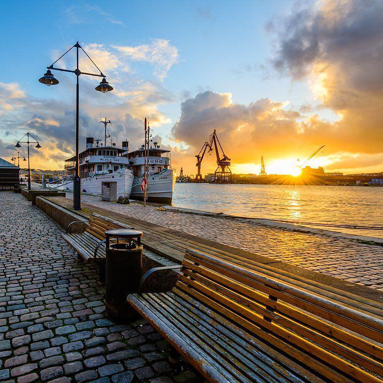 mickesvensson's tweet photo. Packhuskajen, Gothenburg, Sweden. 25 September 2015. #mikaelsvenssonphotography #goteborgc… http://t.co/yDgfPmhTM0 http://t.co/mQi0bjcuM1