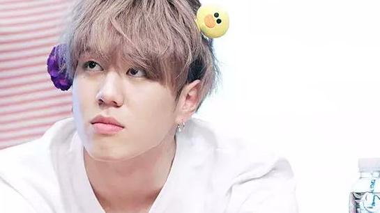 ygm7bt's tweet photo. @ ' igot7

 ' 実は 僕はもう君を愛してる '

   got7 - kim yugyeom : robot

 #RTしたbotとペンを迎えにいく
 #RTしたbotとぺンを迎えにいく

' http://t.co/qk5zknKbUf