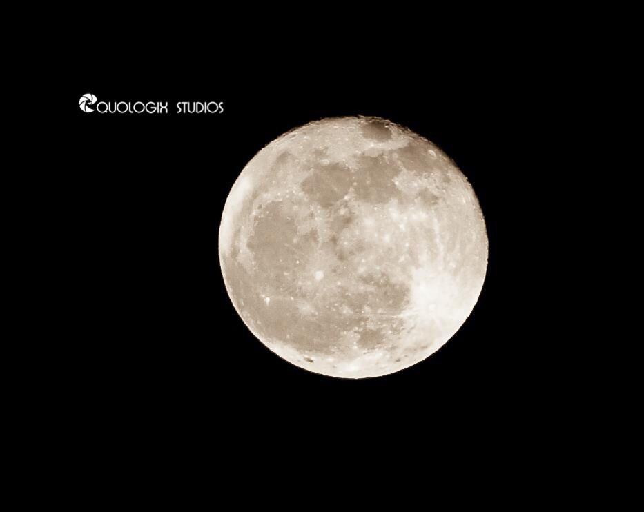 equologixstudio's tweet photo. #miami #photographer doing #photography #right #florida http://t.co/IMykBnMdtW http://t.co/onzJElPvv4