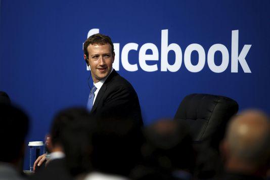 imazcom's tweet photo. Mark Zuckerberg veut "connecter le monde" à Internet d’ici 5 ans - http://t.co/GViACb83t2 http://t.co/zllLLq6VIL