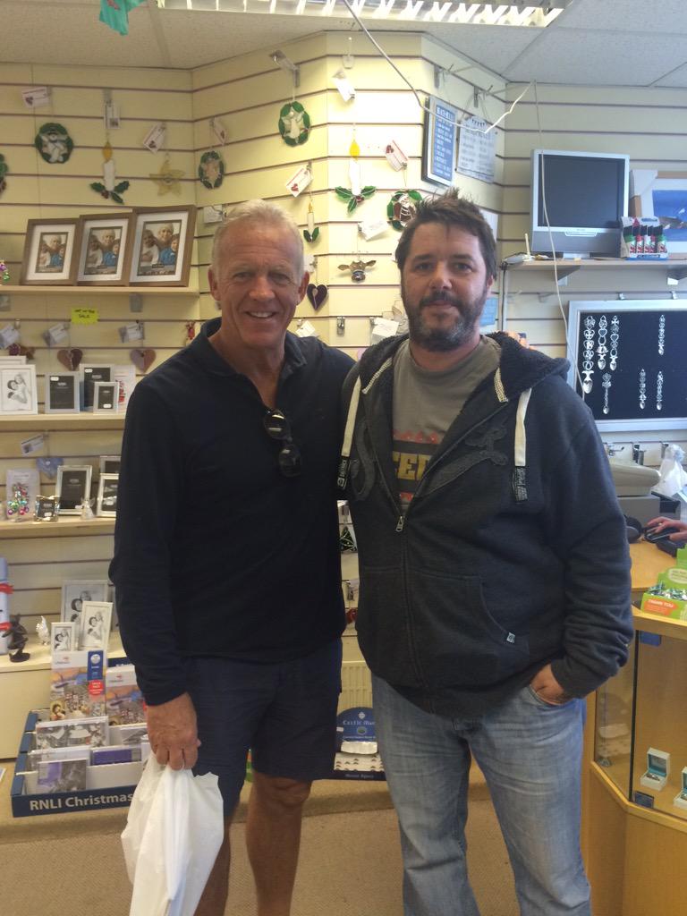STANDBACKART's tweet photo. Just bumped into @SwansOfficial #legend #AlanCurtis in #dragoncrafts #mumbles #YJB http://t.co/fyofEPOcih