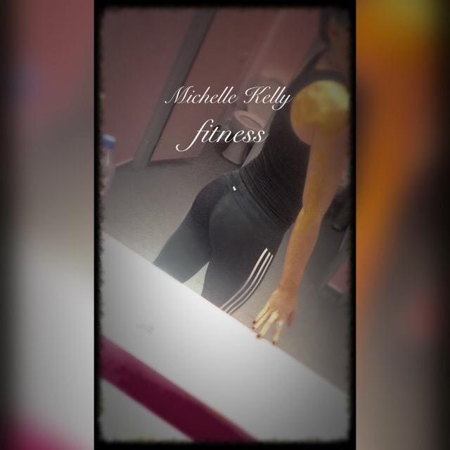 missmkfit's tweet photo. After fasted cardio this morning, still got my #bootypump #operationlean #bum #shesquats #gymgirl #selfie #fitfam http://t.co/rL08zrS9ab